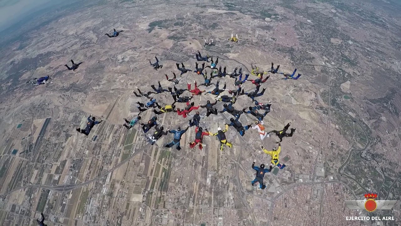 Spanish large-formation freefall record attempt · 13/05/2018